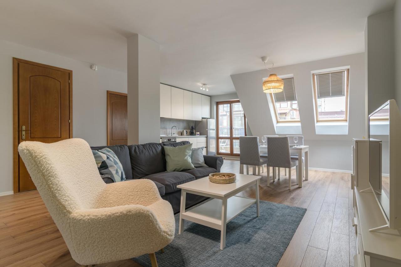 Magdalena Apartment - Two Bathrooms, Perfect City Center 바르나 외부 사진